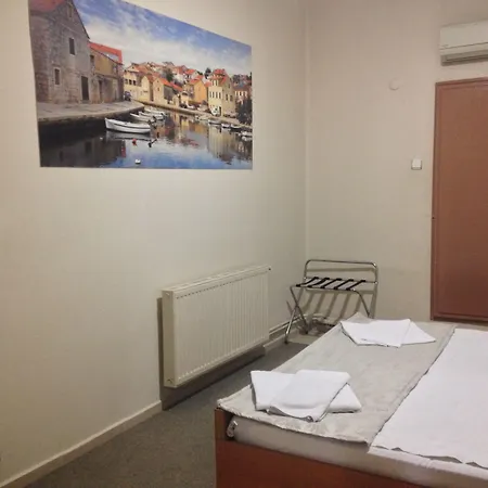 Caylan Hotel